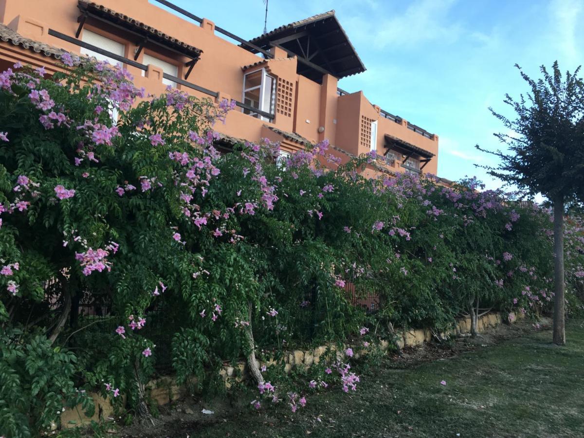 Casares Vacations Exterior foto